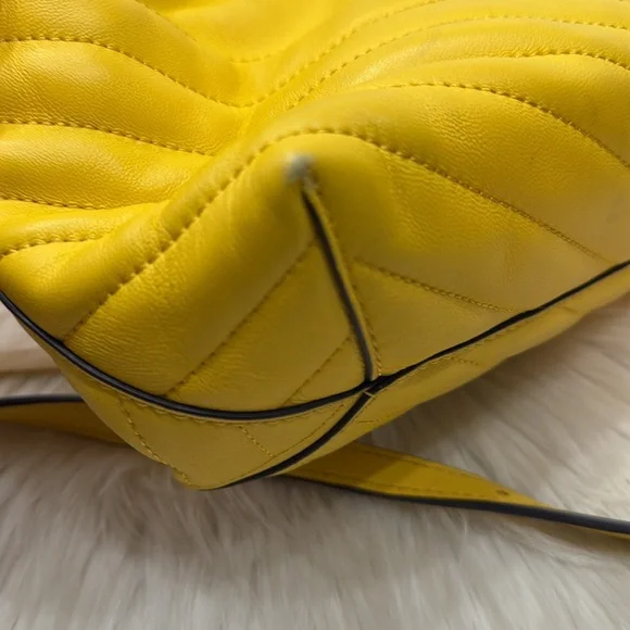 TORY BURCH Kira Bucket Bag